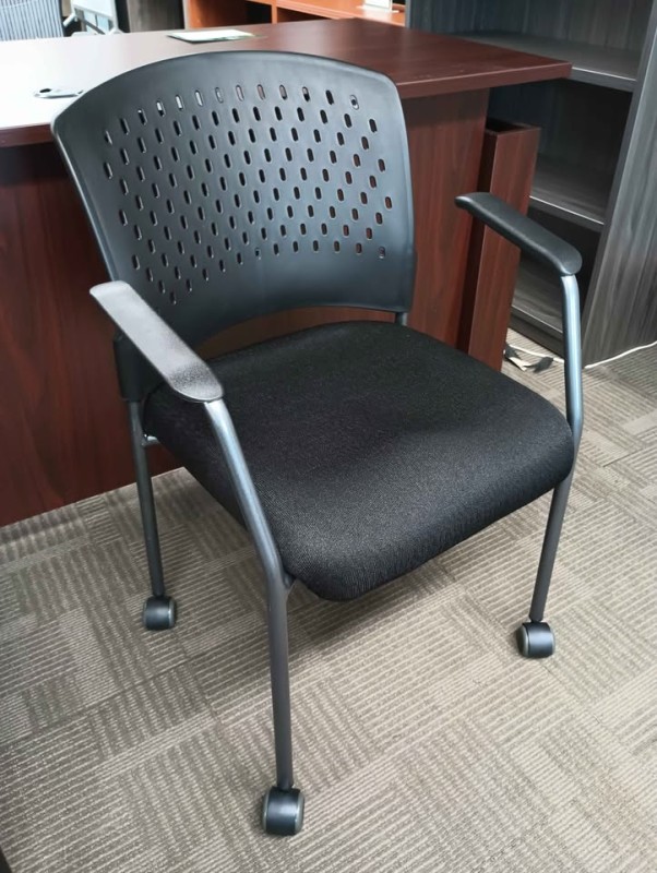 ARC STACKABLE GUEST CHAIR