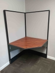 PRE-OWNED WORKSTATION WITH PANELS