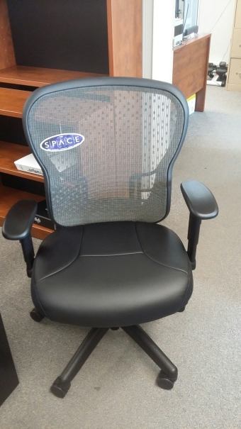 OSP SPACE 529-E3R2N1F2 EXECUTIVE CHAIR