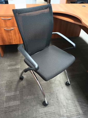 CLOSEOUT - SAMPLE CHAIR